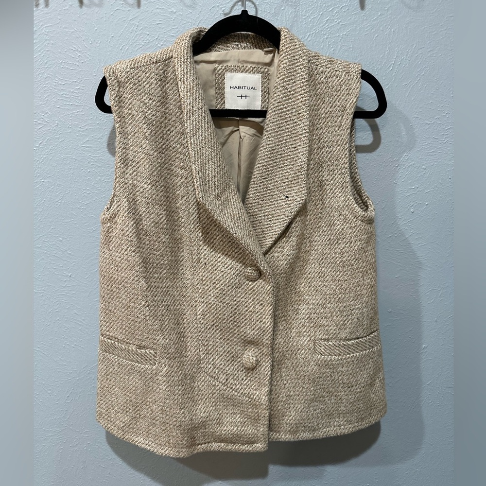 Women’s Tweed Button Up Vest